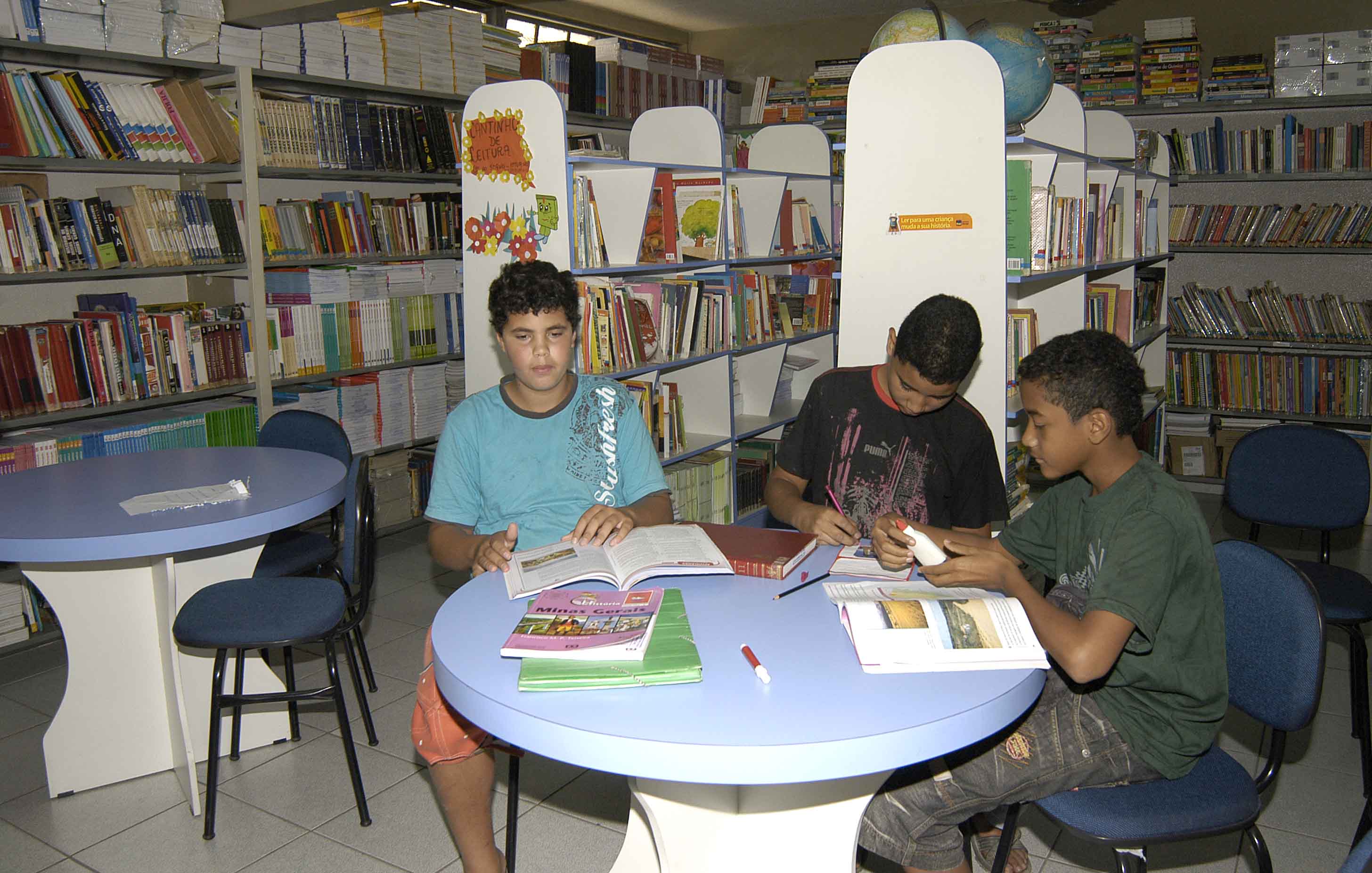 Na Escola Estadual José Joaquim Lage os estudantes usam até a biblioteca para estudar. Foto: Arquivo da Escola