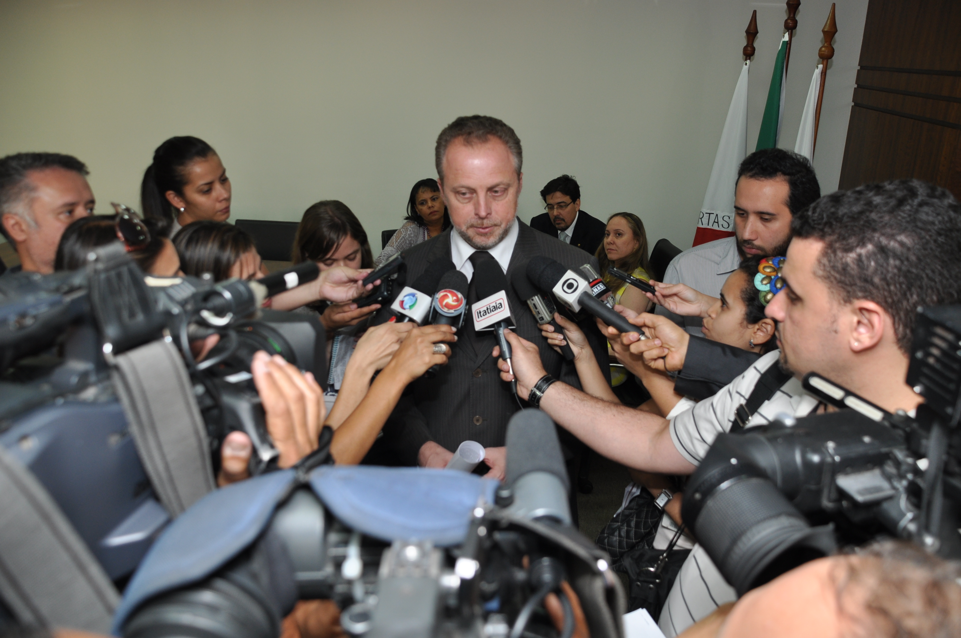 Procurador fala aos jornalistas após reunião. Foto: ACS SEE