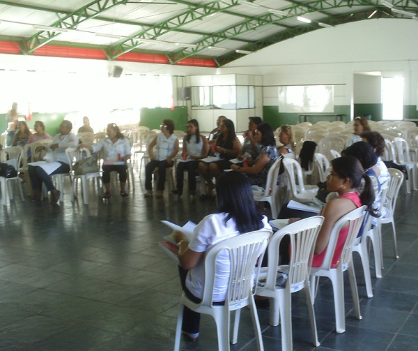 Educadores do 3º ano do ensino fundamental se capacitam em Ribeirão das Neves. Foto: Arquivo da SRE