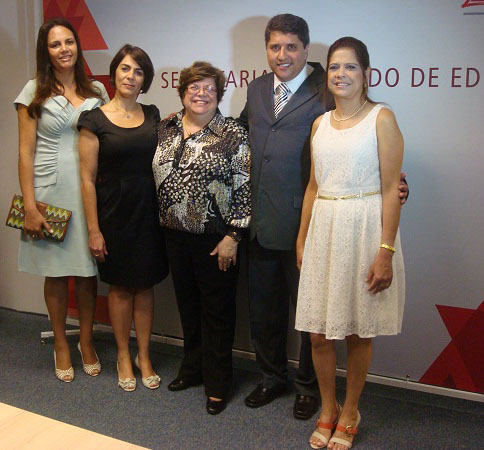 Novos diretores das SREs de Caratinga, Itajubá, Sete Lagoas e Caxambu. Foto: Hudson Menezes ACS/SEE