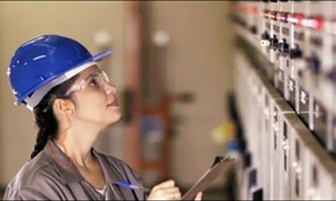 Ilnara ingressou no mercado de trabalho por meio do diploma de curso técnico conseguido através do PEP. Foto: Divulgação