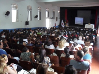 Cerca de 400 educadores participam de evento promovido pela SRE de Ponte Nova. Foto: Arquivo ACS/SEE