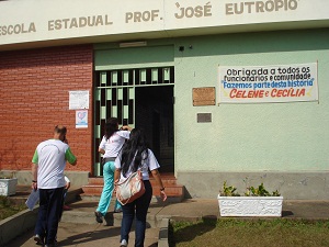 Visita às escolas alojamentos marcaram as ações da coordenação dos Jemg nesta terça-feira. Foto: Hudson Menezes