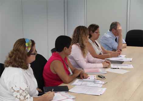 Em reunião, representantes da Educação e Planejamento discutiram a pauta de reivindicações do Sindicato. Foto: ACS/SEE