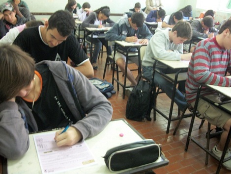 A EE Professora Francisca Pereira Rodrigues, desenvolve várias ações para a preparação dos alunos. Foto: Arquivo da Escola