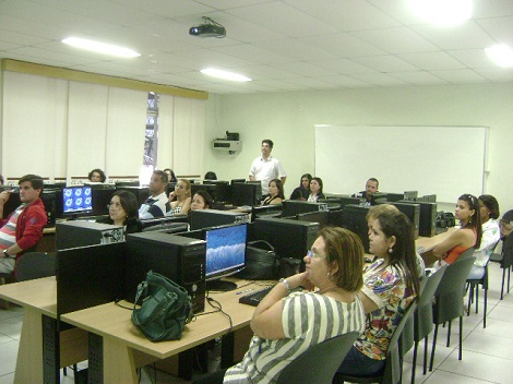 Educadores iniciam aulas do Progestão Online. Foto: Arquivo ACS/SEE