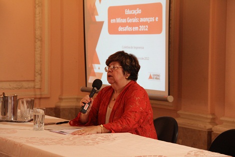 Secretária fez um balanço das ações da Educação em 2012. Foto: Geanine Nogueira/ACSSEE