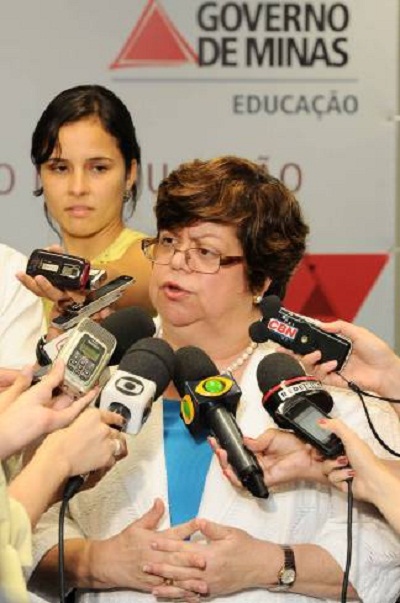 Secretária Ana Lúcia Gazzola faz balanço da reposição. Foto: Carlos Alberto/ Secom-MG