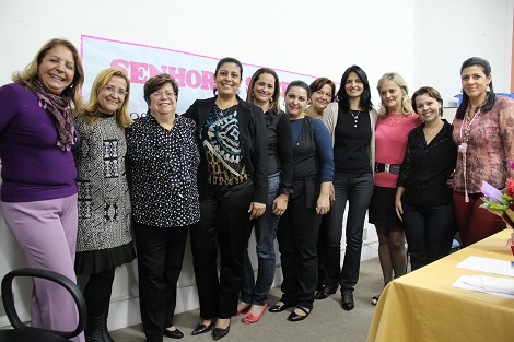 Nesta sexta-feira, secretária Ana Lúcia Gazzola se reuniu com servidores da Metropolitana C. Foto: Hudson Menezes ACS SEE