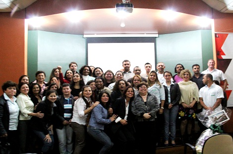Secretária e os diretores da superintendência de ensino de Ouro Preto. Foto: Bárbara Camargo/ACSSEE