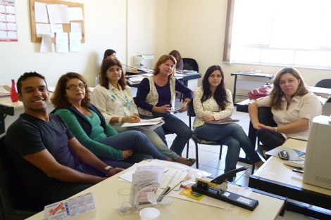 Educadores da SRE de Barbacena se reunem para preparação do Dia D com as escolas. Foto: SRE Barbacena