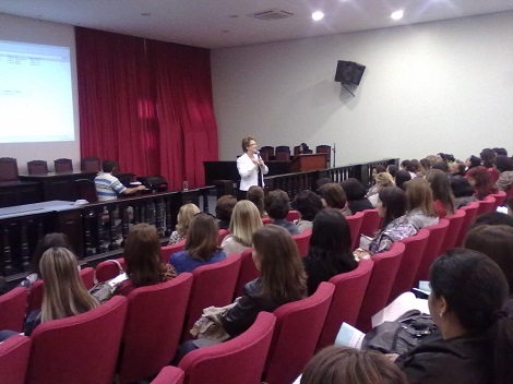 Cerca de 300 educadores participaram da capacitação em Patos de Minas. Foto: Arquivo SRE