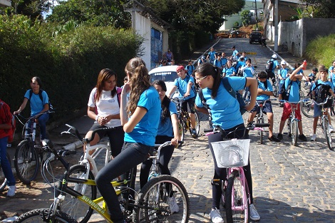 Passeio ecológico movimenta alunos da Escola Estadual Professor Antônio Rodrigues de Oliveira, em Itajubá. Foto: Arquivo da Escola