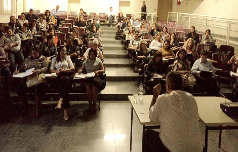 Representantes das regionais de ensino levarão a proposta de adesão do Reinventando o Ensino Médio as 120 escolas selecionadas do estado para o programa. Foto: Bárbara Camargo