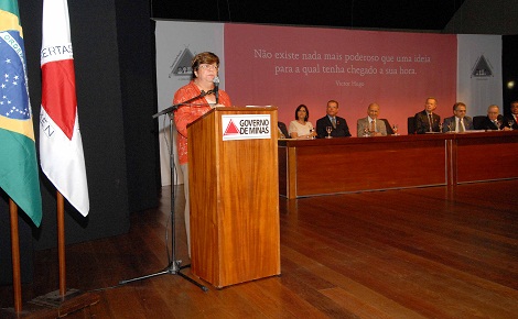 Secretária Ana LúciaGazzola representou o governador em lançamento de livro. Credito: Renato Cobucci