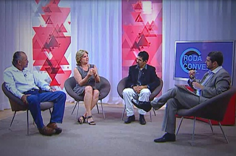 Programa Roda de Conversa reúne três especialistas para discutir temáticas educacionais. Foto: Divulgação