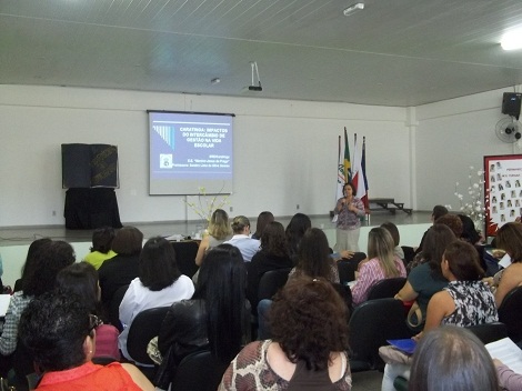 Durante encontro, educadores discutem práticas de gestão escolar. Foto: Arquivo SRE
