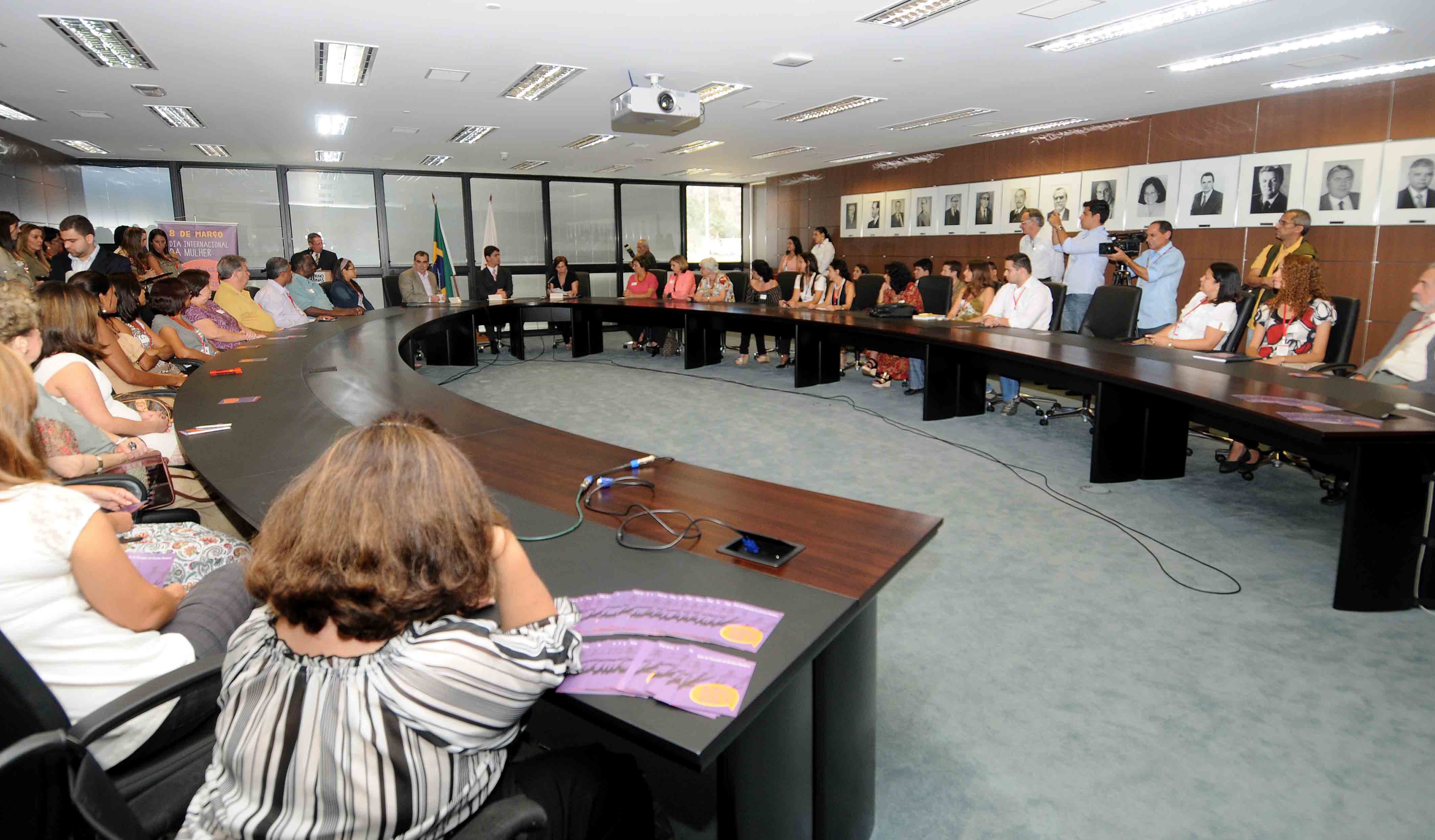 Secretarias de Estado de Educação, de Desenvolvimento Social e de Ciência, Tecnologia e Ensino Superior assinam termo de cooperação.Foto: Osvaldo Afonso Secom/MG