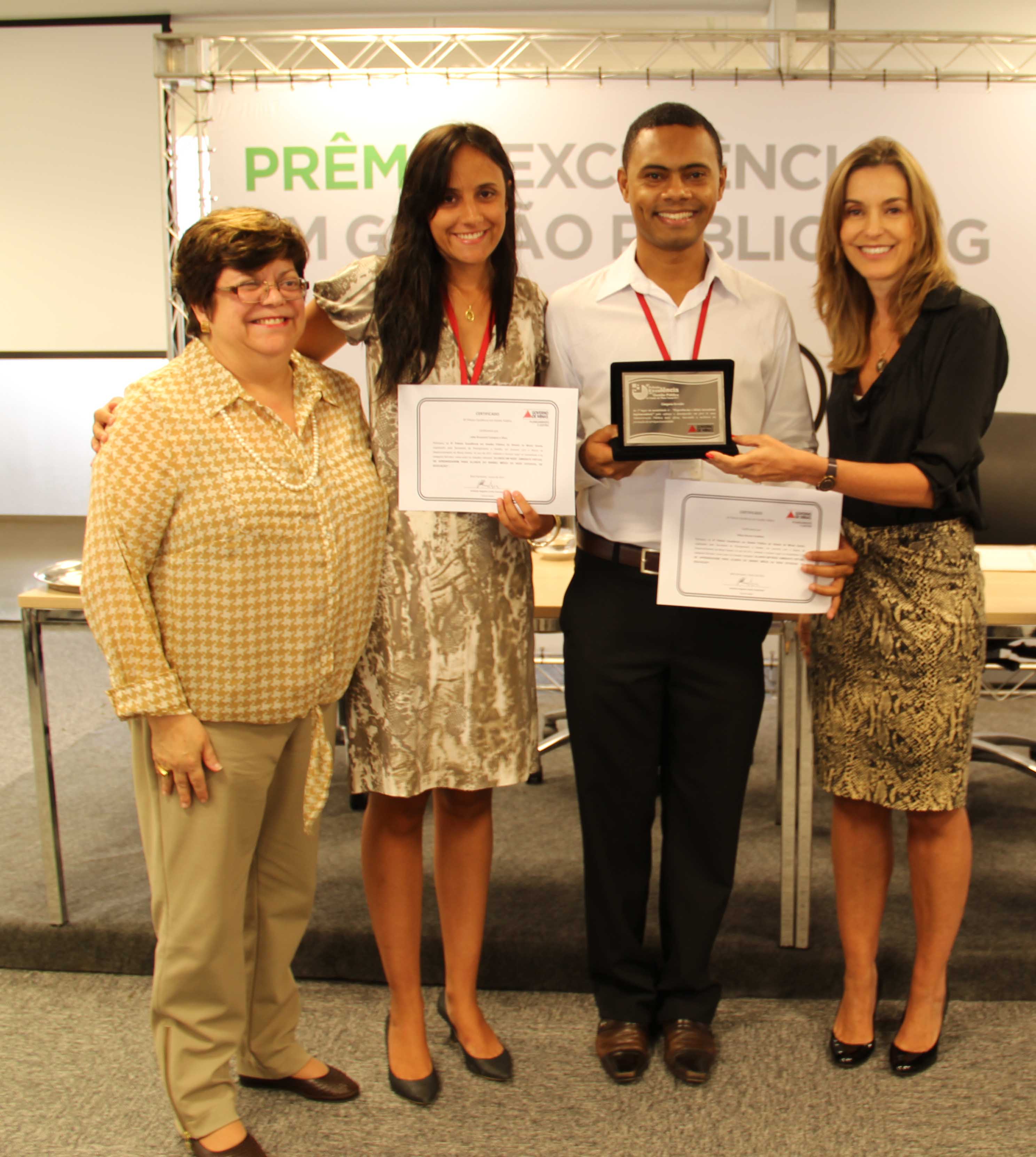 Os servidores Rilton Rocha Vindilino e Júlia Drumond Campos e Silva conquistaram o segundo lugar na modalidade A. Foto: Zirlene Lemos ACS/SEE