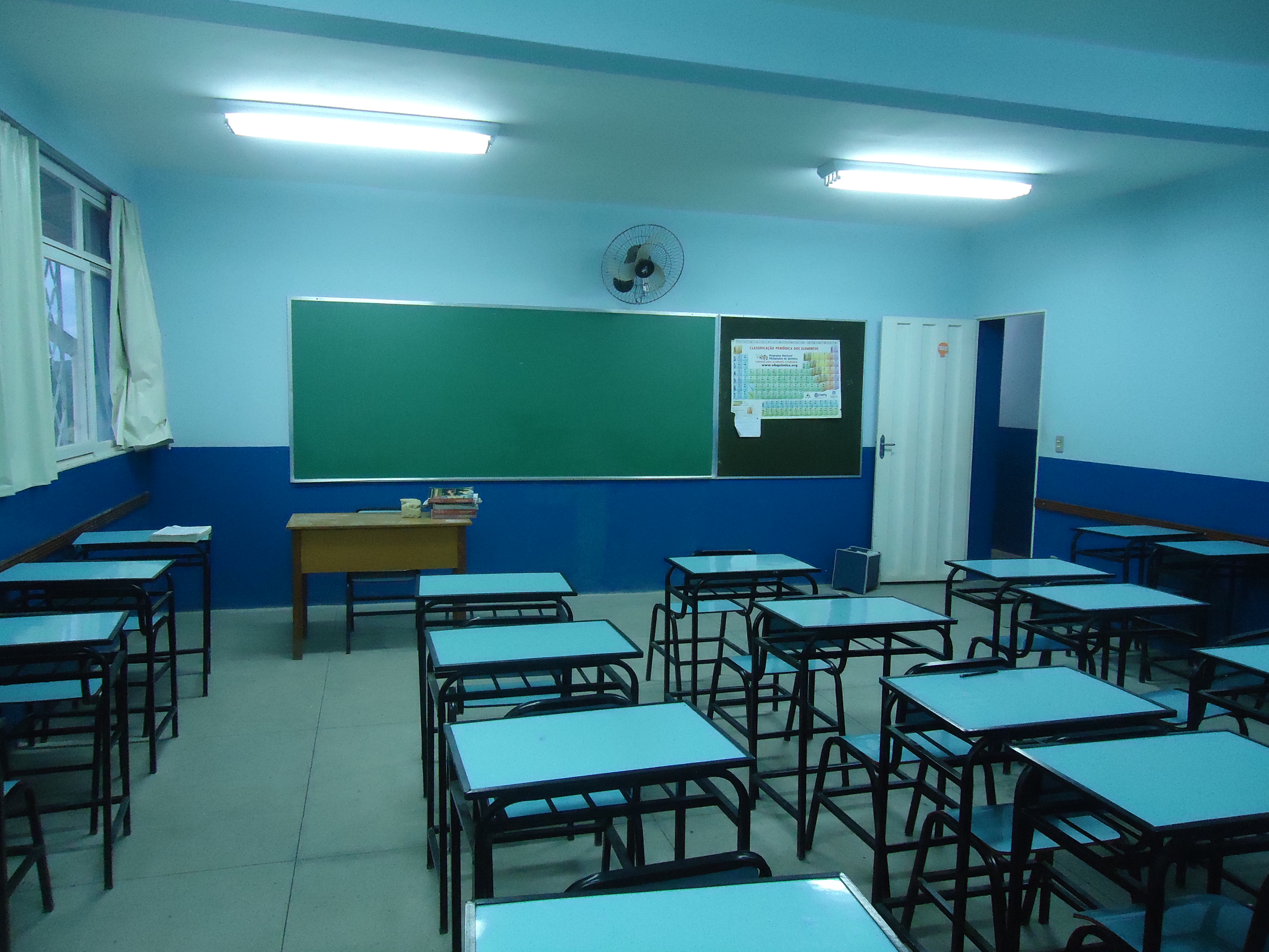 Novo regime vai ajudar na contratação de pequenos serviços na escola. Foto: ACSSEE