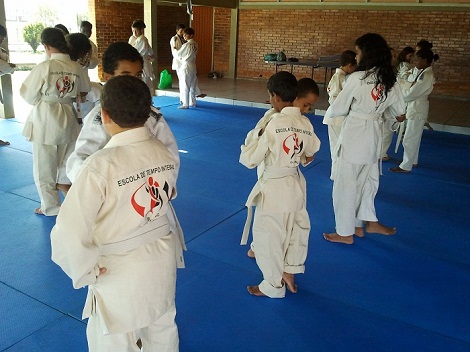 Na volta às aulas, Sarah espera rever os amigos e retornar às aulas de Judô. Foto: Arquivo Escola