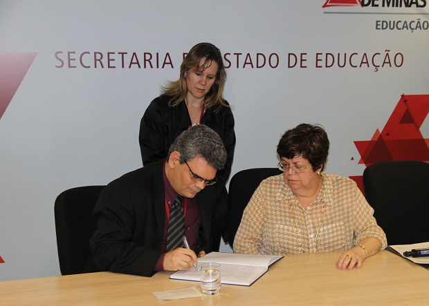 A Comissão tem oito membros efetivos e cinco suplentes, representantes de diversos setores da Secretaria. Foto: Lígia Souza ACS/SEE