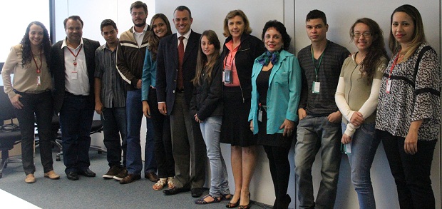 Nesta quarta, os cinco finalistas se reuniram com equipe da Secretaria de Estado de Educação e da Ouvidoria-Geral do Estado. Foto: Hudson Menezes ACS/SEE