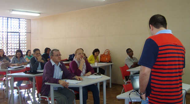 Cursos vão destacar ações voltadas para o ensino de Ciências, Biologia, Física, Química e Geografia. Foto: Divulgação Magistra