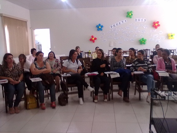 Cerca de 40 educadores participaram do encontro. Foto: Arquivo SRE