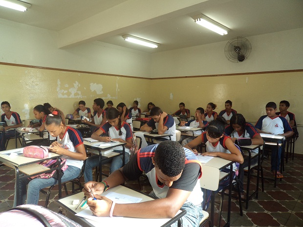 Os alunos da Escola Estadual Professora Maria Amália Campos, em Curvelo, no Centro do Estado, já fizeram a avaliação do PAAE. Foto: Arquivo da Escola