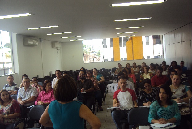 A capacitação contou com a participação da Superintendente de Desenvolvimento da Educação Infantil e Fundamental, Vera Temponi.Foto: Arquivo SRE