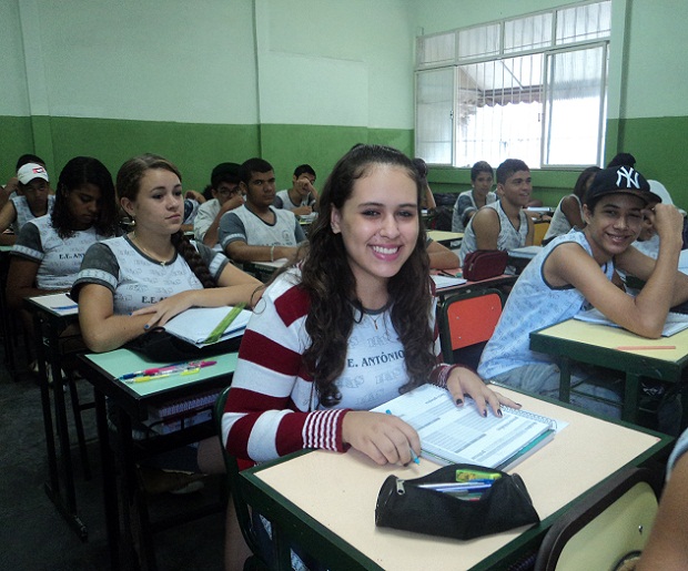 A partir de 2014, todas as 2.189 escolas da rede estadual de ensino que ofertam o ensino médio terão o Reinventando o Ensino Médio. Foto: Divulgação SEE
