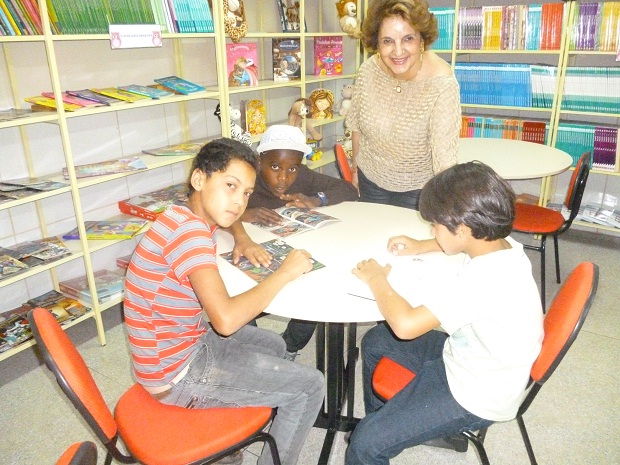 Entre as novidades da Escola Estadual Maria Alves da Silveira está a biblioteca. Foto: Arquivo SRE