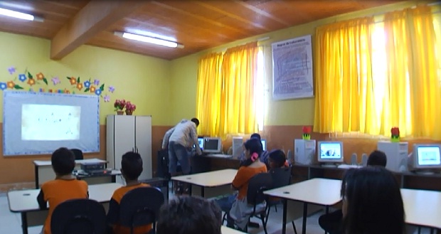 Durante o programa será exibida uma reportagem sobre como alunos e educadores da Escola Estadual de Lagoa, em Esmeraldas na região metropolitana de Belo Horizonte. Crédito: Divulgação 