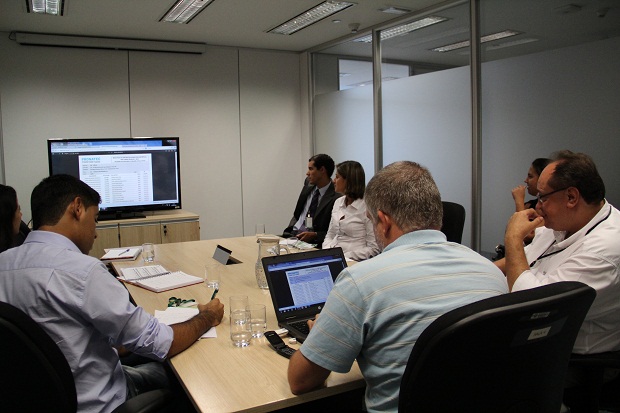 Sorteio foi realizado durante reunião com as instituições ofertantes. Foto: Geanine Nogueira ACS/SEE