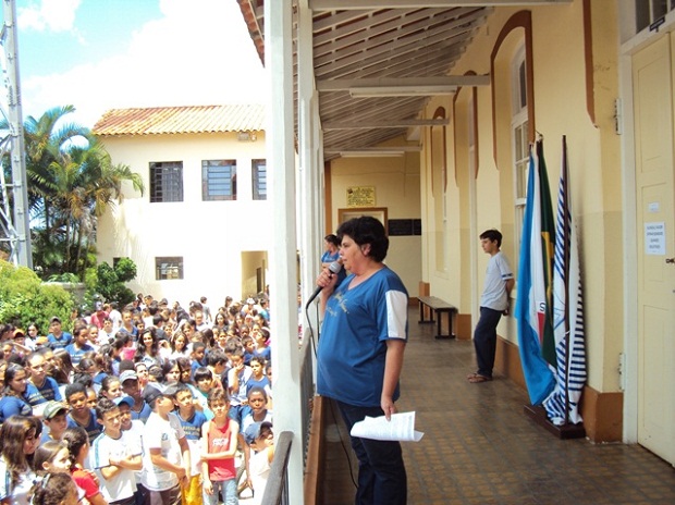 Para Maria Auxiliadora, o diretor deve trabalhar como mediador. Foto: Arquivo Pessoal