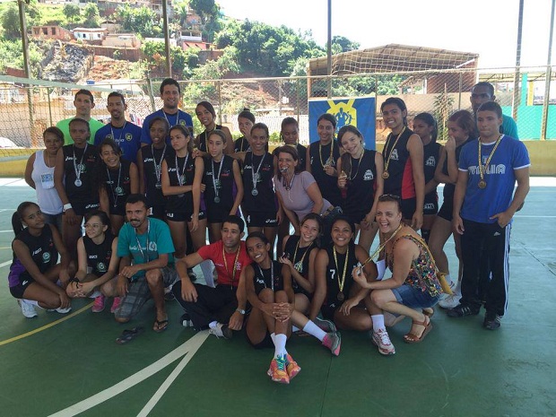 Na regional de Governador Valadares, alunos das escolas estaduais "Paulo Luis de Mathias Lobato" e "Frei Inocêncio" foram classificados para a regional em João Monlevade. Crédito: Divulgação SRE Governador Valadares