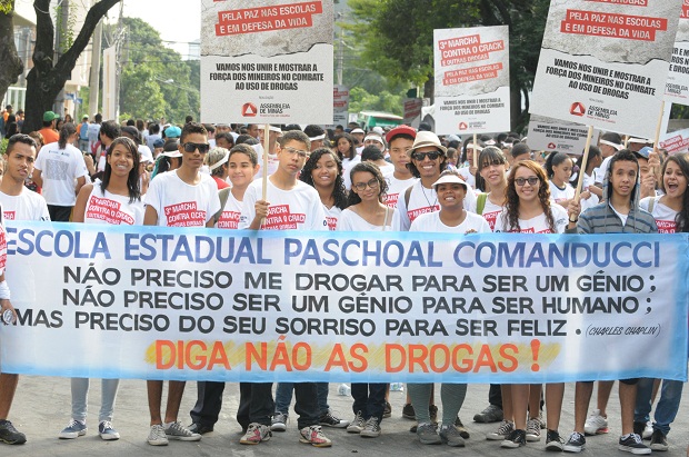 Aproximadamente 20 mil pessoas, entre eles 5 mil alunos da rede estadual, participaram da Marcha. Foto: Maycon Martins / ALMG