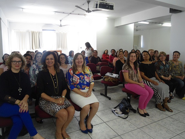 Para a visita, foram reunidos aproximadamente 70 servidores da regional, entre eles todos os inspetores escolares. Foto: Arquivo da SRE