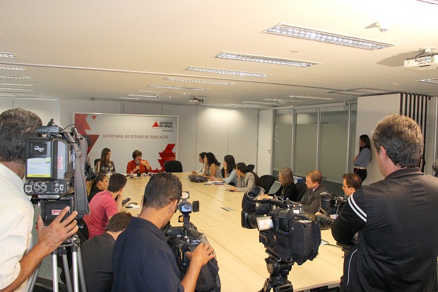 Secretária Ana Lúcia reiterou que a decisão do STF é suprema. Foto: Geanine Nogueira/ACSSEE