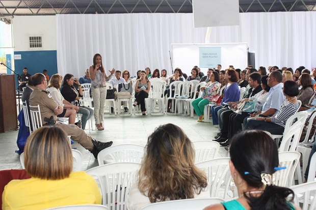 Forpaz em Almenara é realizado nos dias 09 e 10 de setembro de 2014. Crédito: Divulgação SRE Almenara