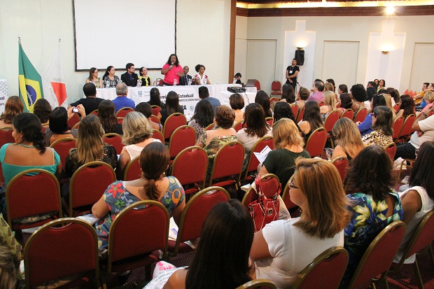 Cerca de 180 educadores participam do Seminário. Foto: Geanine Nogueira/ ACS SEE