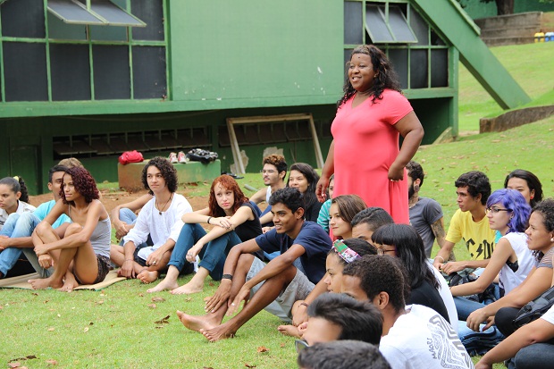 A secretária participou da abertura das aulas dos alunos do Núcleo Oi Kabum!. Foto: Lígia Souza ACS/SEE