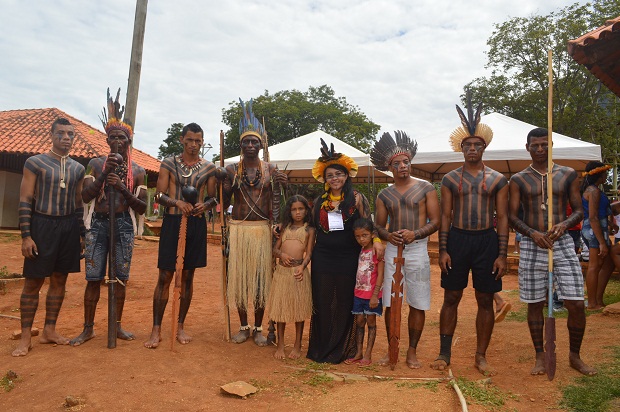 Célia ( ao centro) participou das atividades do “I Mutirão de povos e comunidades tradicionais no território Xakriabá”. Foto: Arquivo SRE de Januária