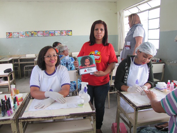 Na ocasião foram oferecidas atividades como apresentação das Oficinas do Fica Vivo, divulgação da Campanha 