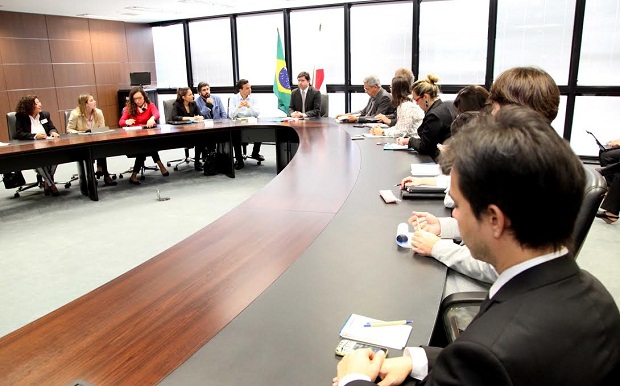 O encontro representou uma oportunidade para a troca de experiências entre diversas áreas do Governo e a delegação colombiana. Marcelo Sant’Anna/Imprensa MG