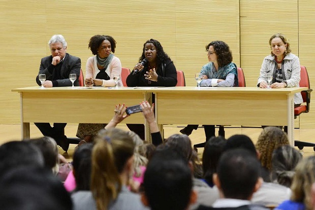 Encontro reúne cerca de 350 profissionais da educação. Foto: Carlos Alberto/ Imprensa MG