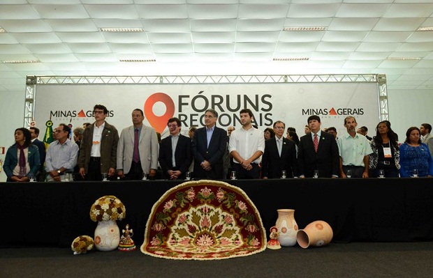 Pimentel participou da instalação do Fórum Regional de Governo – Território Alto Jequitinhonha. Foto: Gil Leonardi/Imprensa MG