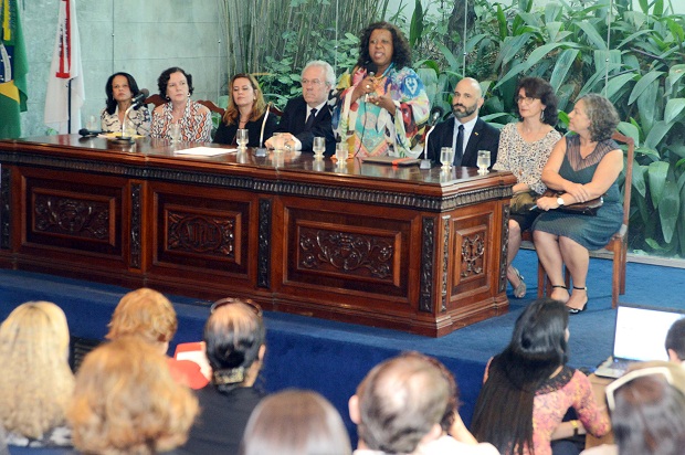 A Secretaria de Estado de Educação deve conduzir o processo de discussão com as escolas sobre a Base Nacional Comum em Minas. Foto: Omar Freire/Imprensa MG