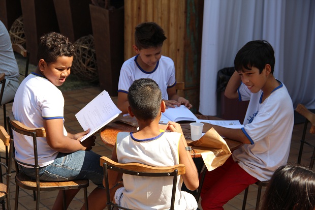 Alunos da rede estadual participaram da  “II Festa Literária de Divinópolis (FLID)”, no Centro-Oeste do Estado. Crédito: Hudson Menezes ACS/SEE